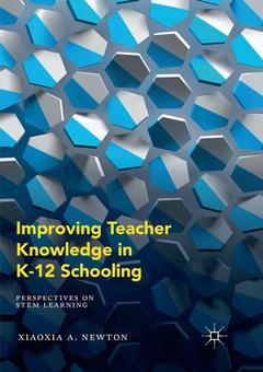 Couverture de l’ouvrage Improving Teacher Knowledge in K-12 Schooling