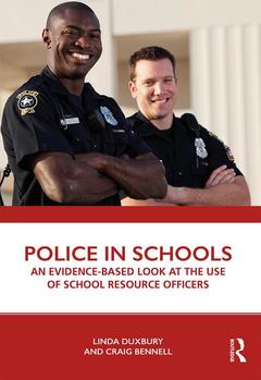Couverture de l’ouvrage Police in Schools