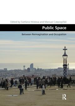 Couverture de l’ouvrage Public Space