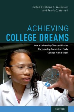 Couverture de l’ouvrage Achieving College Dreams