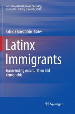 Couverture de l’ouvrage Latinx Immigrants