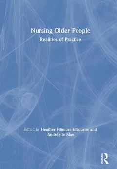 Couverture de l’ouvrage Nursing Older People