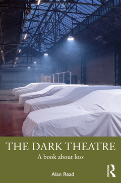Couverture de l’ouvrage The Dark Theatre