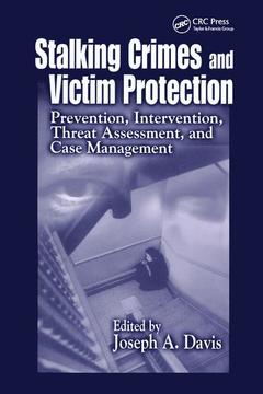 Couverture de l’ouvrage Stalking Crimes and Victim Protection