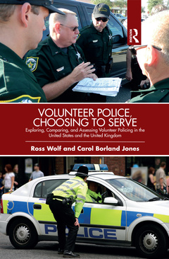Couverture de l’ouvrage Volunteer Police, Choosing to Serve