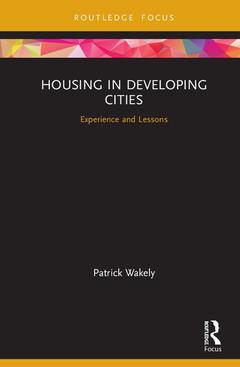 Couverture de l’ouvrage Housing in Developing Cities
