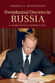 Couverture de l’ouvrage Presidential Decrees in Russia