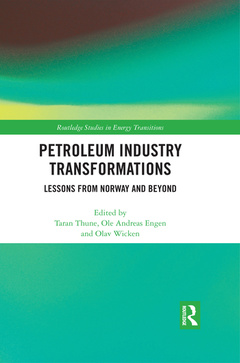Couverture de l’ouvrage Petroleum Industry Transformations