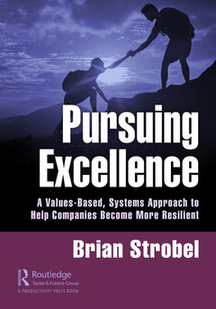 Couverture de l’ouvrage Pursuing Excellence
