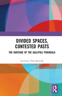Couverture de l’ouvrage Divided Spaces, Contested Pasts