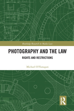 Couverture de l’ouvrage Photography and the Law