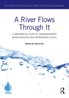 Couverture de l’ouvrage A River Flows Through It