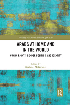 Couverture de l’ouvrage Arabs at Home and in the World