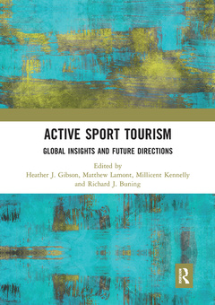 Couverture de l’ouvrage Active Sport Tourism