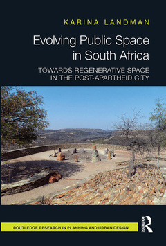 Couverture de l’ouvrage Evolving Public Space in South Africa