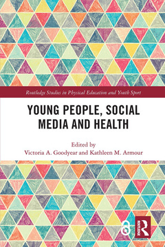 Couverture de l’ouvrage Young People, Social Media and Health
