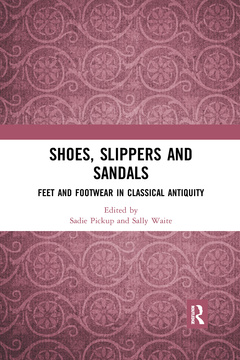 Couverture de l’ouvrage Shoes, Slippers, and Sandals