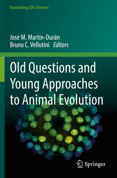 Couverture de l’ouvrage Old Questions and Young Approaches to Animal Evolution