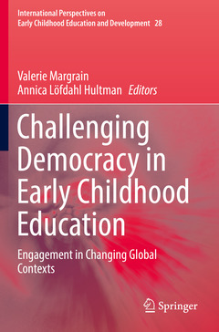 Couverture de l’ouvrage Challenging Democracy in Early Childhood Education