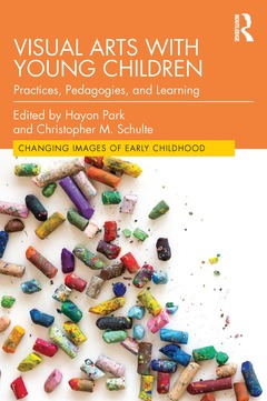Couverture de l’ouvrage Visual Arts with Young Children