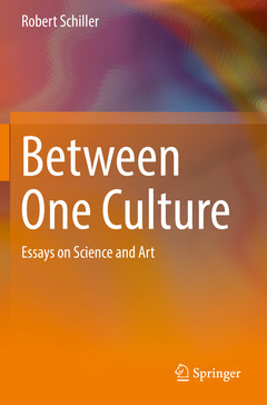 Couverture de l’ouvrage Between One Culture