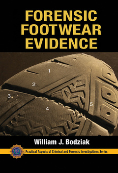 Couverture de l’ouvrage Forensic Footwear Evidence