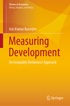 Couverture de l’ouvrage Measuring Development