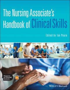 Couverture de l’ouvrage The Nursing Associate's Handbook of Clinical Skills