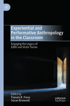 Couverture de l’ouvrage Experiential and Performative Anthropology in the Classroom