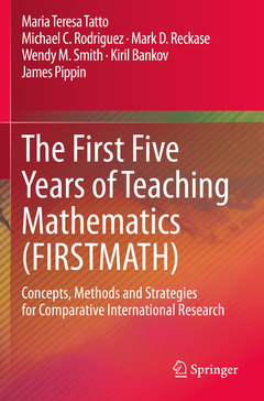 Couverture de l’ouvrage The First Five Years of Teaching Mathematics (FIRSTMATH)