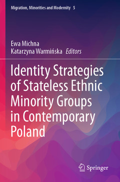Couverture de l’ouvrage Identity Strategies of Stateless Ethnic Minority Groups in Contemporary Poland