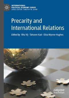 Couverture de l’ouvrage Precarity and International Relations