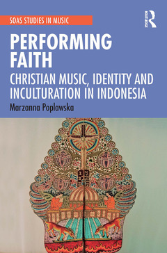 Couverture de l’ouvrage Performing Faith