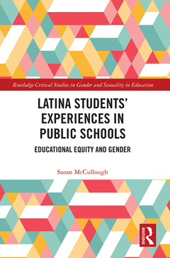 Couverture de l’ouvrage Latina Students’ Experiences in Public Schools