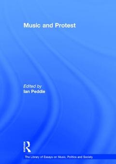 Couverture de l’ouvrage Music and Protest