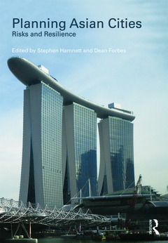 Couverture de l’ouvrage Planning Asian Cities