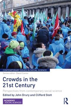 Couverture de l’ouvrage Crowds in the 21st Century