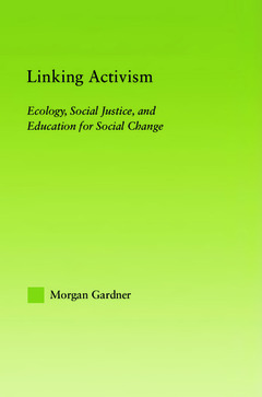 Couverture de l’ouvrage Linking Activism