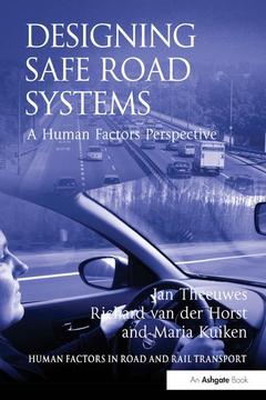 Couverture de l’ouvrage Designing Safe Road Systems