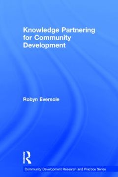 Couverture de l’ouvrage Knowledge Partnering for Community Development