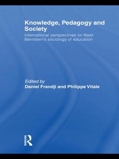 Couverture de l’ouvrage Knowledge, Pedagogy and Society