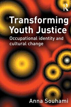Couverture de l’ouvrage Transforming Youth Justice
