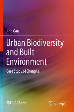 Couverture de l’ouvrage Urban Biodiversity and Built Environment