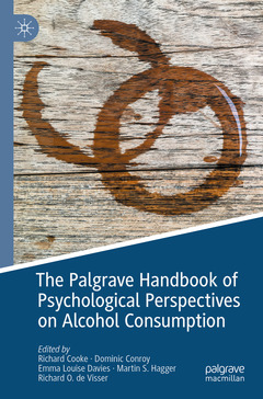 Couverture de l’ouvrage The Palgrave Handbook of Psychological Perspectives on Alcohol Consumption