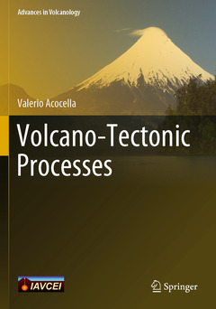 Couverture de l’ouvrage Volcano-Tectonic Processes
