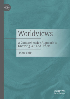 Couverture de l’ouvrage Worldviews