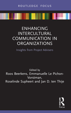 Couverture de l’ouvrage Enhancing Intercultural Communication in Organizations