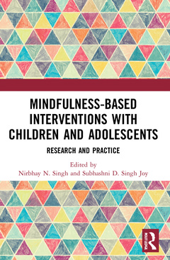 Couverture de l’ouvrage Mindfulness-based Interventions with Children and Adolescents