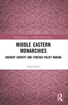 Couverture de l’ouvrage Middle Eastern Monarchies