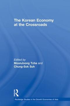 Couverture de l’ouvrage The Korean Economy at the Crossroads